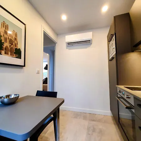 Appartement Premium Dans Une Belle Demeure - Hyper Centre-Ville De Reims Buitenkant foto