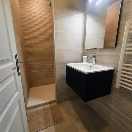 Appartement Premium Dans Une Belle Demeure - Hyper Centre-Ville De Reims Buitenkant foto