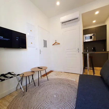 Appartement Premium Dans Une Belle Demeure - Hyper Centre-Ville De Reims Buitenkant foto