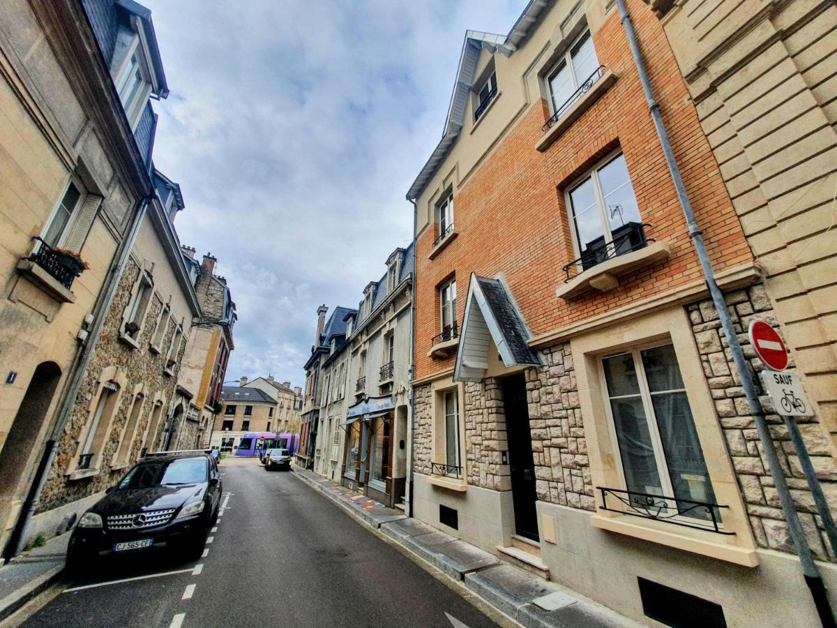 Premium Dans Belle Demeure - Hyper Centre-ville De Apartment